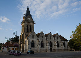 Lusigny-sur-Barse église.jpg
