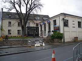 Mairie Marcoussis.JPG