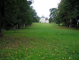 Orrouy château et parc 1.jpg