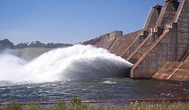 Represa Hidroeléctrica del Yguasu.jpg