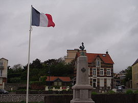 Wimereux war memorial.JPG