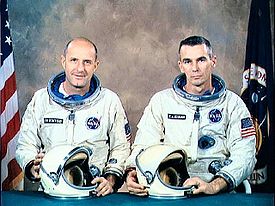 Tripulación del Gemini 9A (I-D: Stafford, Cernan)