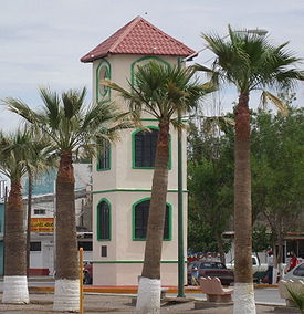 Torre Reloj de Villa Ahumada.jpg