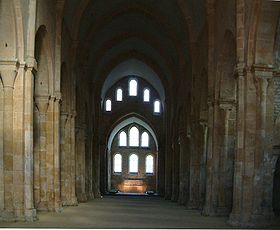 Abbaye de Fontenay - Abbatiale 2.jpg