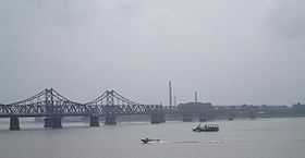 Yalu river bridge.JPG