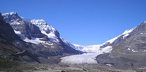 Glaciar Athabasca y Monte Andrómeda