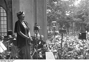 Bundesarchiv Bild 102-13780, Gitta Alpár.jpg