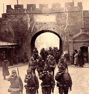 IJA troops enter Mukden.jpg