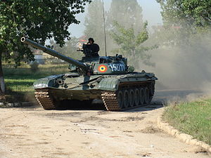 Romanian T-72M tank.jpg