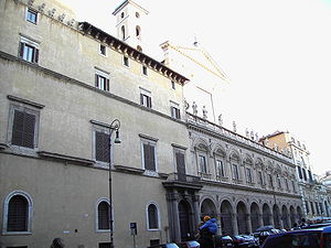 Santi apostoli palazzo colonna 051204-03.JPG