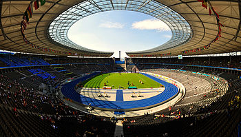 Berliner Olympiastadion day.jpg