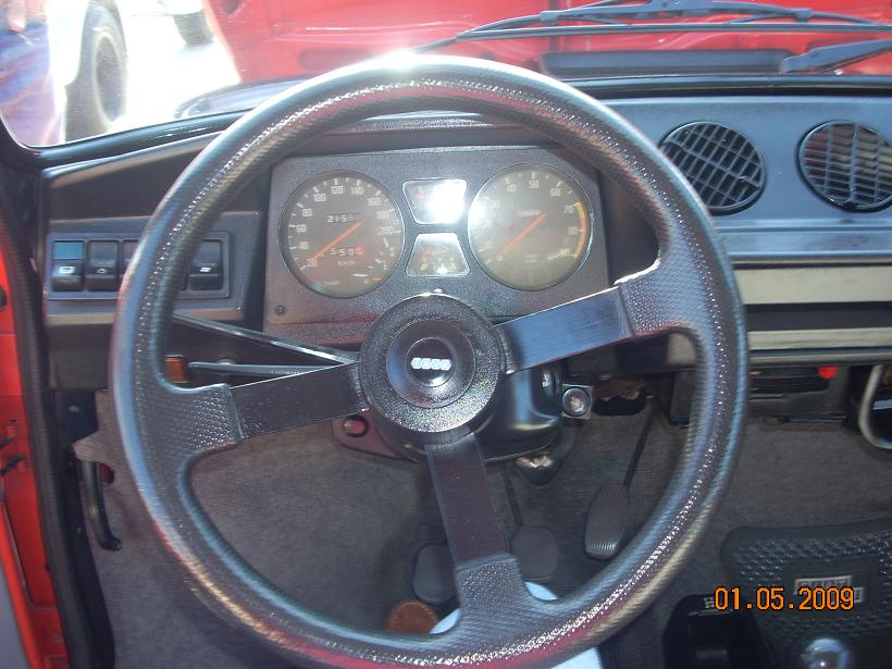 Fiat 147 Sorpasso Interior.JPG